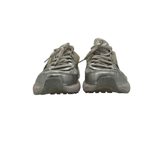 Nike V2K Run Silver Rubber And Metallic Leather-Trimmed Mesh Sneakers Size 9 - Picture 3 of 5